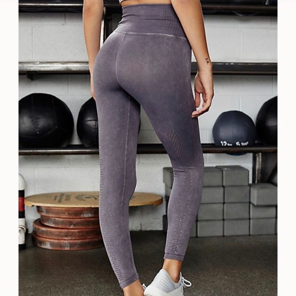 🆕 Free People Good Karma 7/8 High Rise Leggings - Picture 2 of 8
